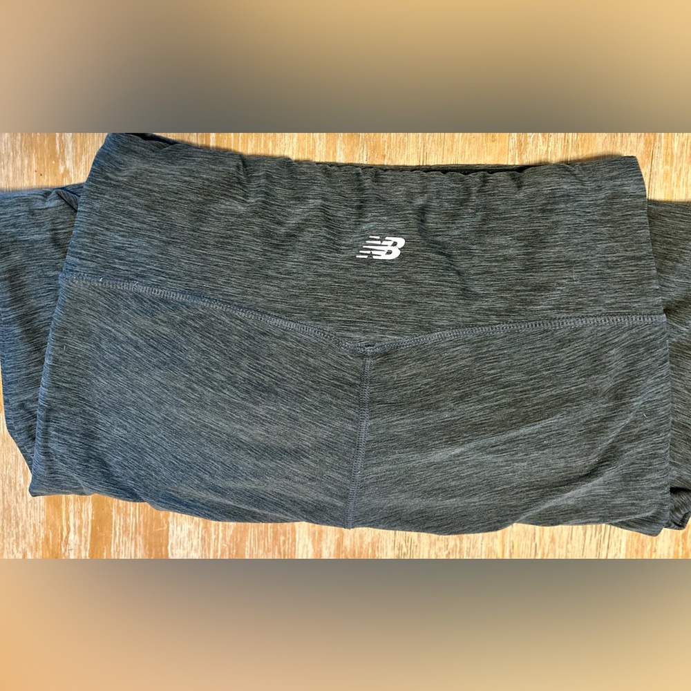 New Balance 3/4 Leggings - Picture 4 of 6